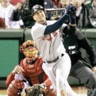 Ataque de los Indios vencen<BR>Boston y empatan serie