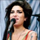 Amy Winehouse: en la cima, pese  sus problemas