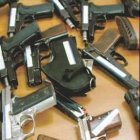 Maestros portarán armas en escuelas Texas
