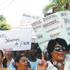 <P>Marchan por más salud, más educación y menos violencia contra la mujer</P>