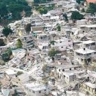 <STRONG>FINANCIAL TIMES<BR></STRONG>Presidente  Banco Mundial dice a donantes que Haití necesita aportes a muy  largo plazo