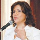 <P>Primera dama visita  en Puerto Príncipe a niños víctimas del terremoto</P>