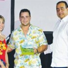 Egresados de Unibe realizan torneo de golf
