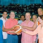 Dedican basket Cotuí a Luis Manuel Bonetti
