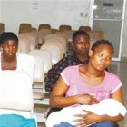 <P>Llevan parturientas haitianas en grupos a La Maternidad</P>