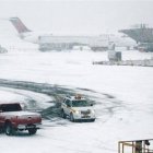 <P>Suspenden los vuelos desde/hacia New York</P>