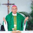 <P>Obispo afirma Presidente no baja a las bases </P>