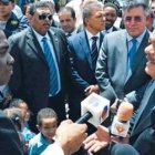 Presidente inspecciona asfaltado de las calles de Villa Liberación, en zona Este