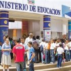 Pabellones de instituciones públicas entre  más visitados en Feria del Libro