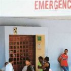 Hombre mata joven e hiere otro; está prófugo