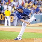Ramón Ortiz ayuda al Licey a blanquear a las Aguilas