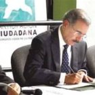 Danilo firma Pacto Transparencia