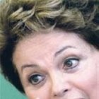 Rousseff llega mañana a la mitad de su mandato