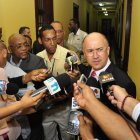 El procurador general  Francisco Domínguez Brito ofrece declaraciones a la prensa sobre lo tratado en la reunión de anoche en Palacio. José Francisco