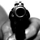 Matan hombre con su niña de cuatro años en brazos