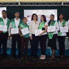 En la actividad, la Vicepresidenta felicitó a los graduandos por tomar la decisión de dar un paso hacia adelante, y les exhortó a alcanzar sus sueños.