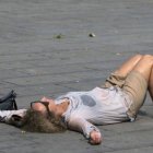 El mes pasado no sólo rompió el récord de calor para este mes en más de un siglo en el mundo, sino que "la temperatura también fue la más alta de todos los meses durante el período 1880-2015".Fuente externa.