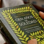 recuperan_el_libro_de_cien_anos_de_soledad_robado_en_la_feria_del_libro (1)