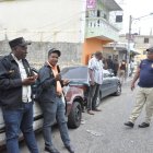El pais.Ibelice Antoni Vecina de,Alcibíades Valdez, chofer de Pelegrín Castillo muerto anoche.Hoy/Pablo Matos    22-04-2016