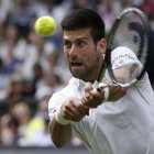 Djokovic no tiembla en su debut con La Catedral