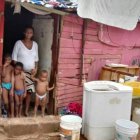 Florencia en su vivienda