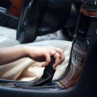 Niña de siete  años atropella a su hermanita al encender coche