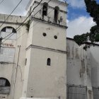 Parte exterior de la iglesia San Carlos. 