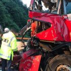 Los heridos fueron llevados a un hospital y las labores de rescate continúan, agregó la agencia. Fuente externa. 