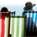 enfermedades-reumaticas-verano-turistas-playa