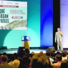 Robinson habla del libro de perspectivas de economía institucional