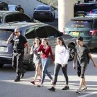 Seis amigos son más inseparables ahora tras masacre escolar