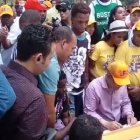 Leonel Fernández y jóvenes