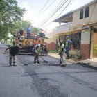 MOPC Y ASDE inician asfaltado de calles en el sector Prado Oriental