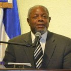 Juan Freddy Armando.