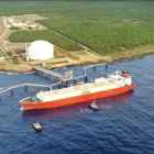 1. BARCO NO. 200 DE GAS NATURAL LLEGA A LA TERMINAL AES ANDRÉS