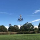 Video: Inventan en EEUU máquina voladora personal