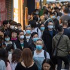 Dos de cada tres contagios del nuevo coronavirus han sido causados por personas a quienes no se les había diagnosticado el virus o no presentaron síntomas.