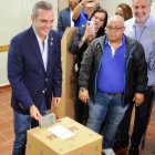 Luis Abinader Corona vota