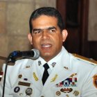 El pais / Iglesia Catedral, Misa a La Dirección General de la Policía de Turismo, con la presencia de Pedro Antonio Cáceres Chestaro, Mayor General y Director de (POLITUR) celebró su decimo aniversario con la satisfacción de cumplir con su rol que dio origen a su creación, Hoy / Francisco Reyes / 21 / 12 / 2010 /