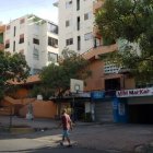 Unas 46 familias que dieron positivo al coronavirus de los cuales ya cuatro se encuentran en cuidados intensivos en el  sector Villa Francisca en Santo Domingo,  piden  la intervención del Ministerio de Salud Publica.