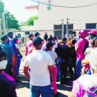 Laboratorio Nacional. Personas aglomerados en la puerta esperando por entrar a hacerse la prueba del covid 19.  Hoy/Fuente Externa 20/07/20