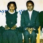 Los líderes de la secta prendieron fuego a la iglesia con más de 700 personas adentro.
