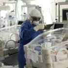 Los bebés están en una sala de aislamiento, similar a este de Toluca. 