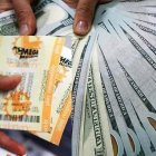 En-vecindario-dominicano-Alto-Manhattan-se-sacaron-premio-de-un-millón-de-dólares