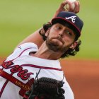 bravos-atlanta-novato-mlb-ian-anderson-grandes-ligas-noticias