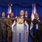 El Pais/ En  la Foto Rafael Sanchez Cardena.El Ministro de la Presidencia Gustavo Montalvo y el Ministro de Salud Publica Rafael Sanchez Cardena,hablaron del Coronavirus (COVID19),en una rueda de prensa del Palacio Nacional ,en compañia de la comision que da seguiemiento a esa Pandemia .HOY/Jose Francisco .12-3-2020