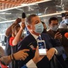 Donald Guerrero a su llegada a la Procuraduría. 