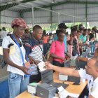 haitianos-acuden-en-masa-a-buscar-carne-migracion-extiende-plazo