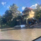 Inundación a la altura del kiómetro 22 de la autopista Duarte.