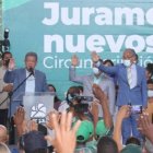 El presidente de la Fuerza del Pueblo, Leonel Fernández, continuará las juramentaciones de nuevos miembros de la organización, durante este fin de semana, así como también la inauguración de locales y encuentros con sectores sociales y productivos. 
El líder de la Fuerza del Pueblo, inicia la agenda este sábado 27 de noviembre,  a las 10:00 a.m., con el Primer Foro Hermanas Mirabal que organiza la Secretaría de la Mujer de la FP, en el salón Malecón Terrace del Hotel Sheraton, en la avenida George Washington 365. Hoy/Fuente Externa 26/11/21